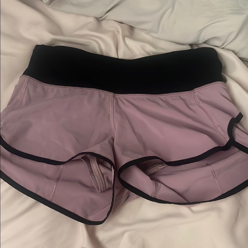 Women's Size two Lululemon Speed up 2.5 rare color